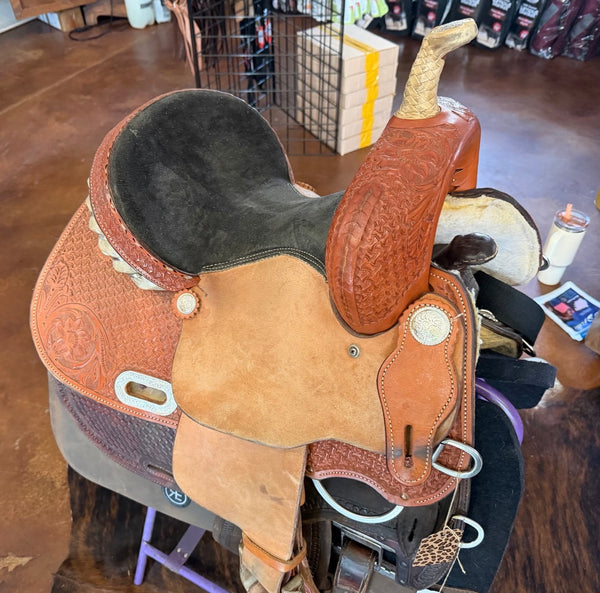 Teskeys 12" Barrel Saddle Used