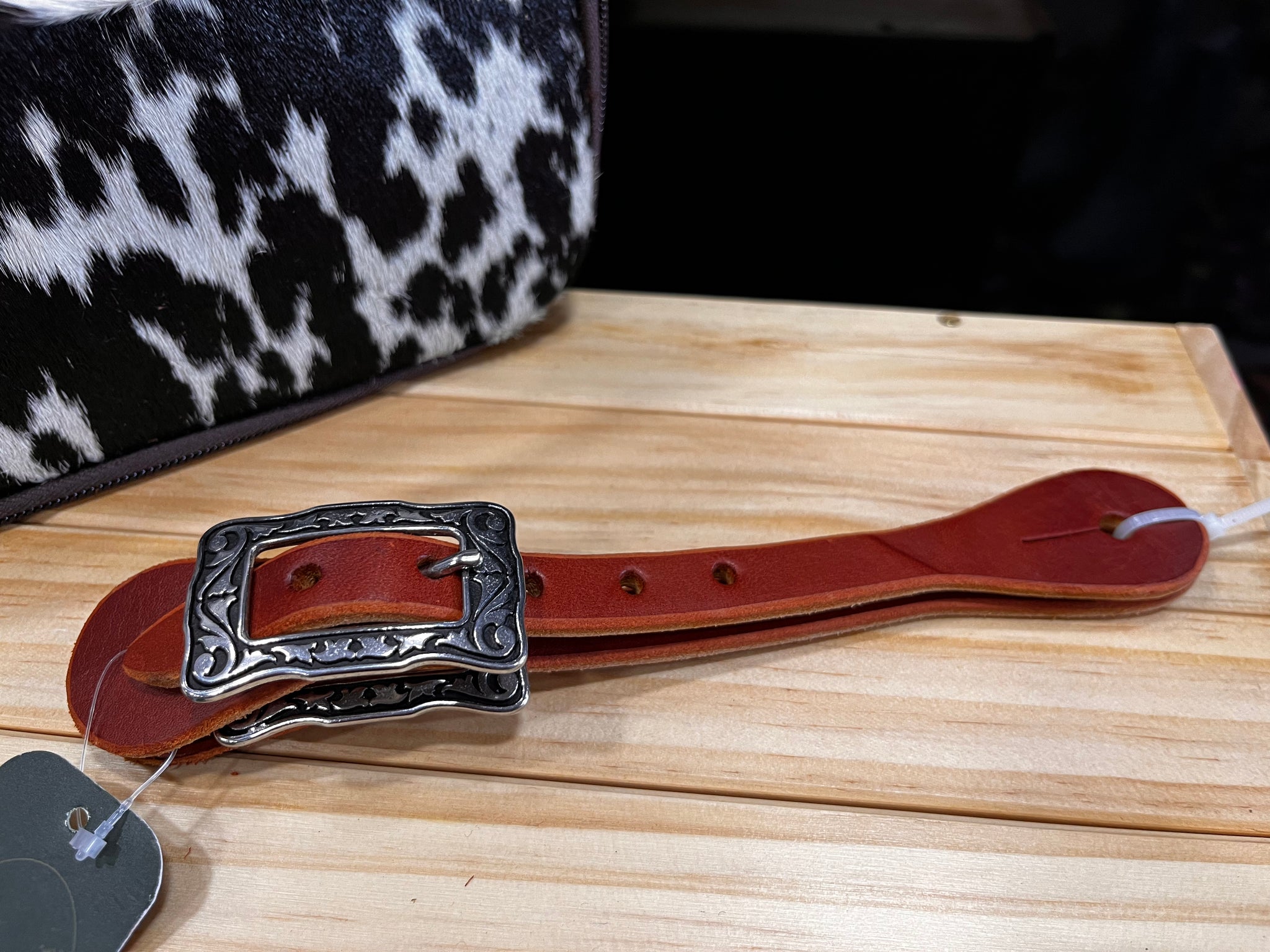Berlin Leather Spur Strap w/ Buckles